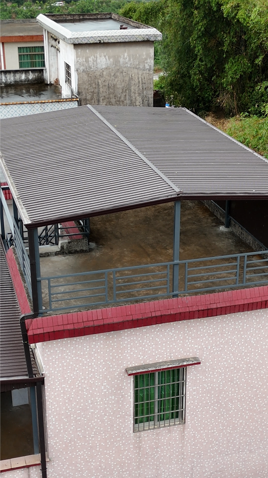 屋顶用隔热铝瓦大板加盖防水雨棚